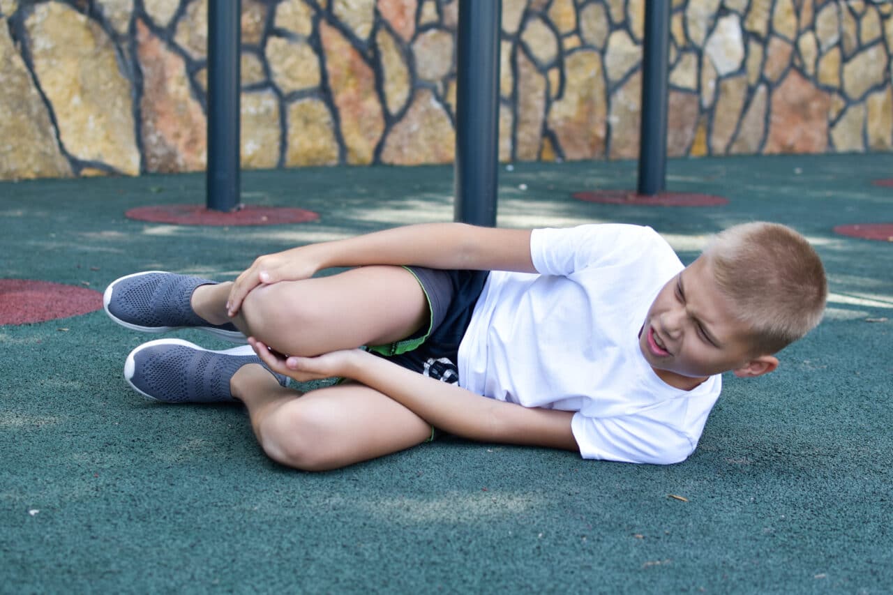Growing Injury How to Relieve Growing Pains in Legs: Sign, Cause & Treatment | Trishla ...